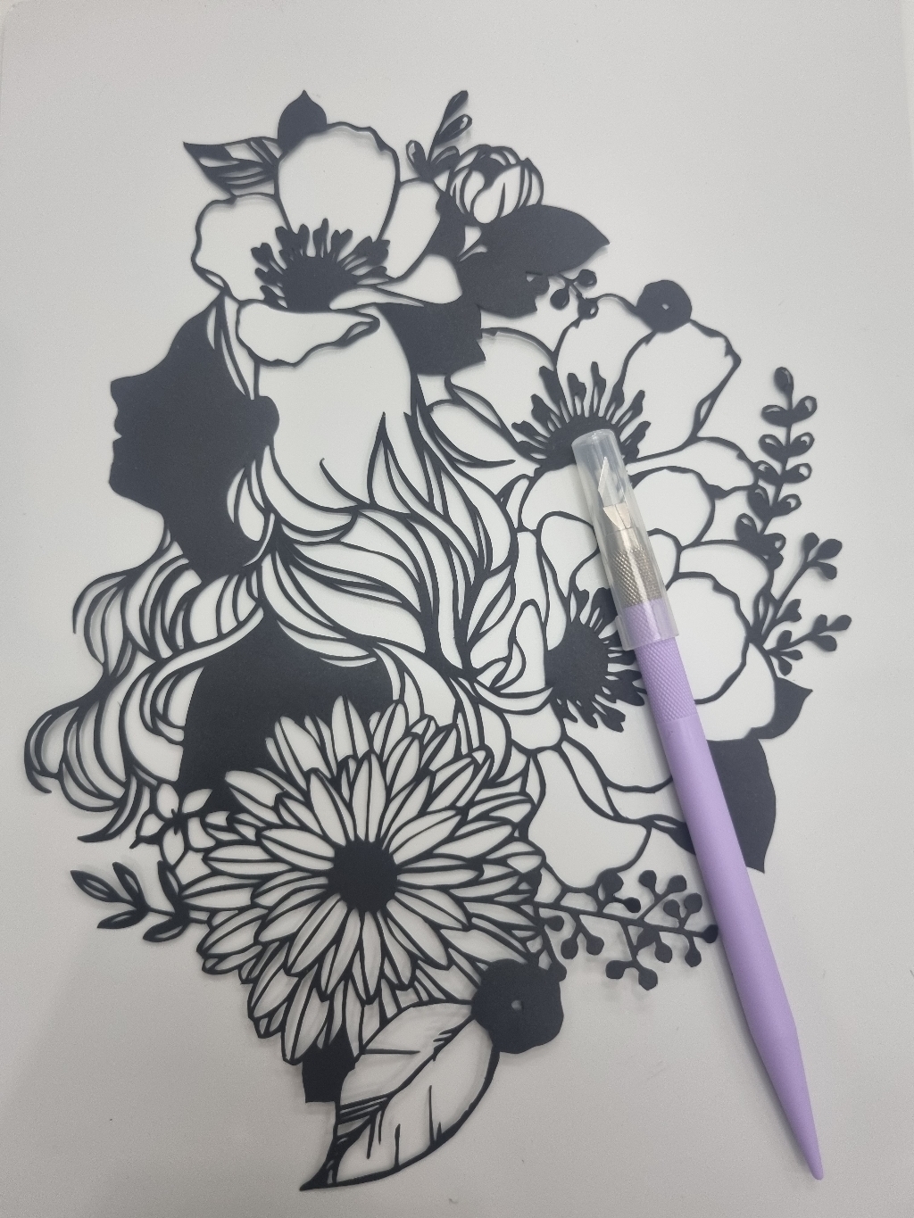 피어나다 다섯번째 페이퍼 커팅 아트