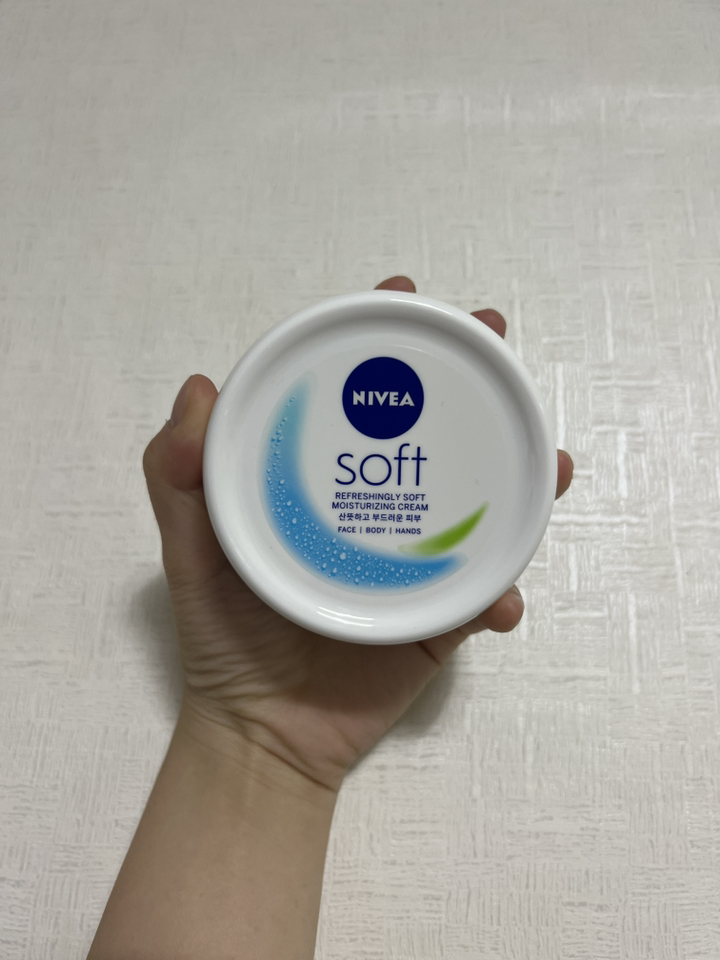 니베아 소프트 리프레싱 모이스처라이징 크림