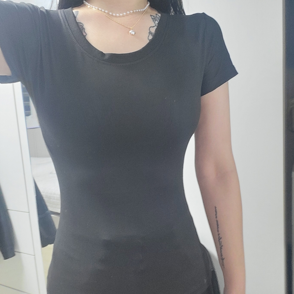 일월전빵 여성 슬림핏 무지 레이어드 스판 라운드 브이넥 반팔 티셔츠 B-C026