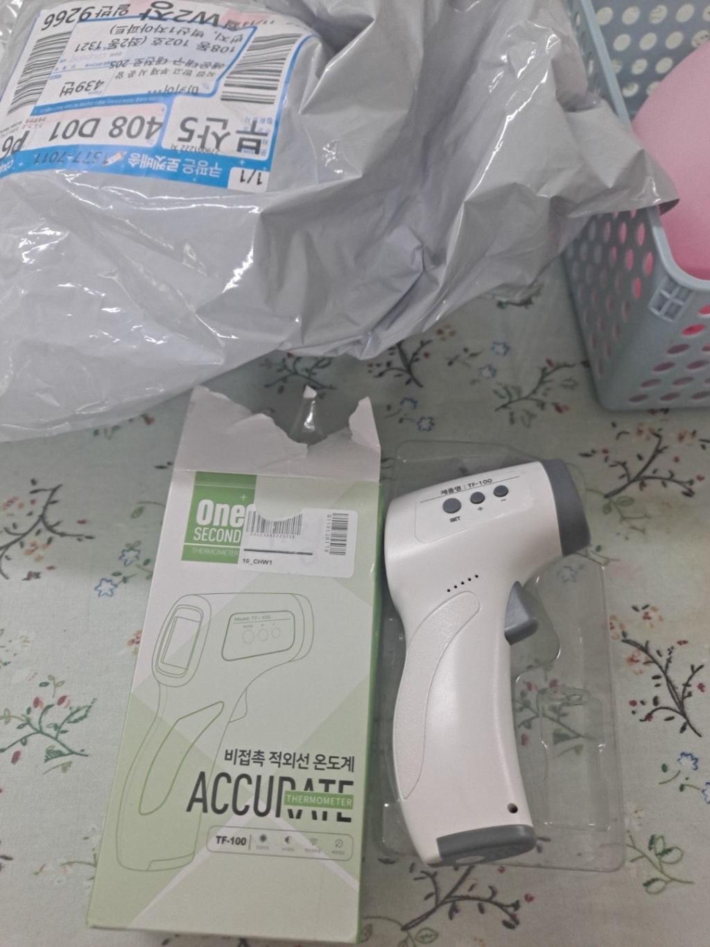 가정용 비접촉식 적외선 온도계 온도측정기 TF-100