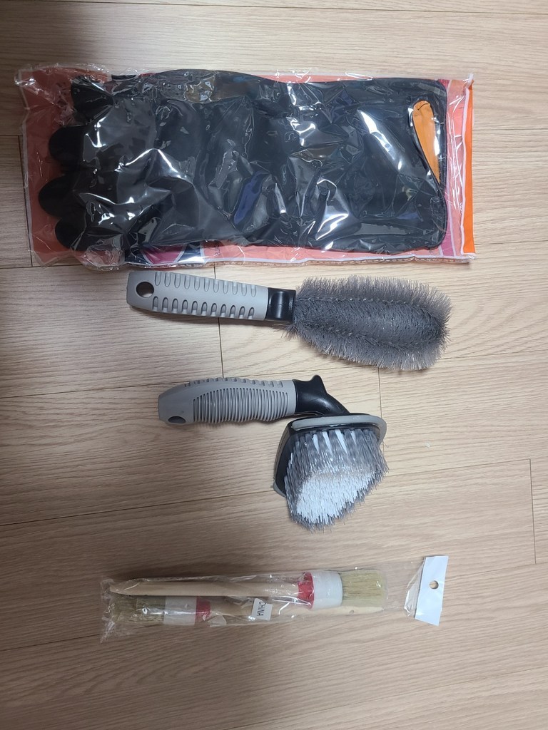 디크로닉 차량용 휠 타이어 브러쉬 4종 고무장갑