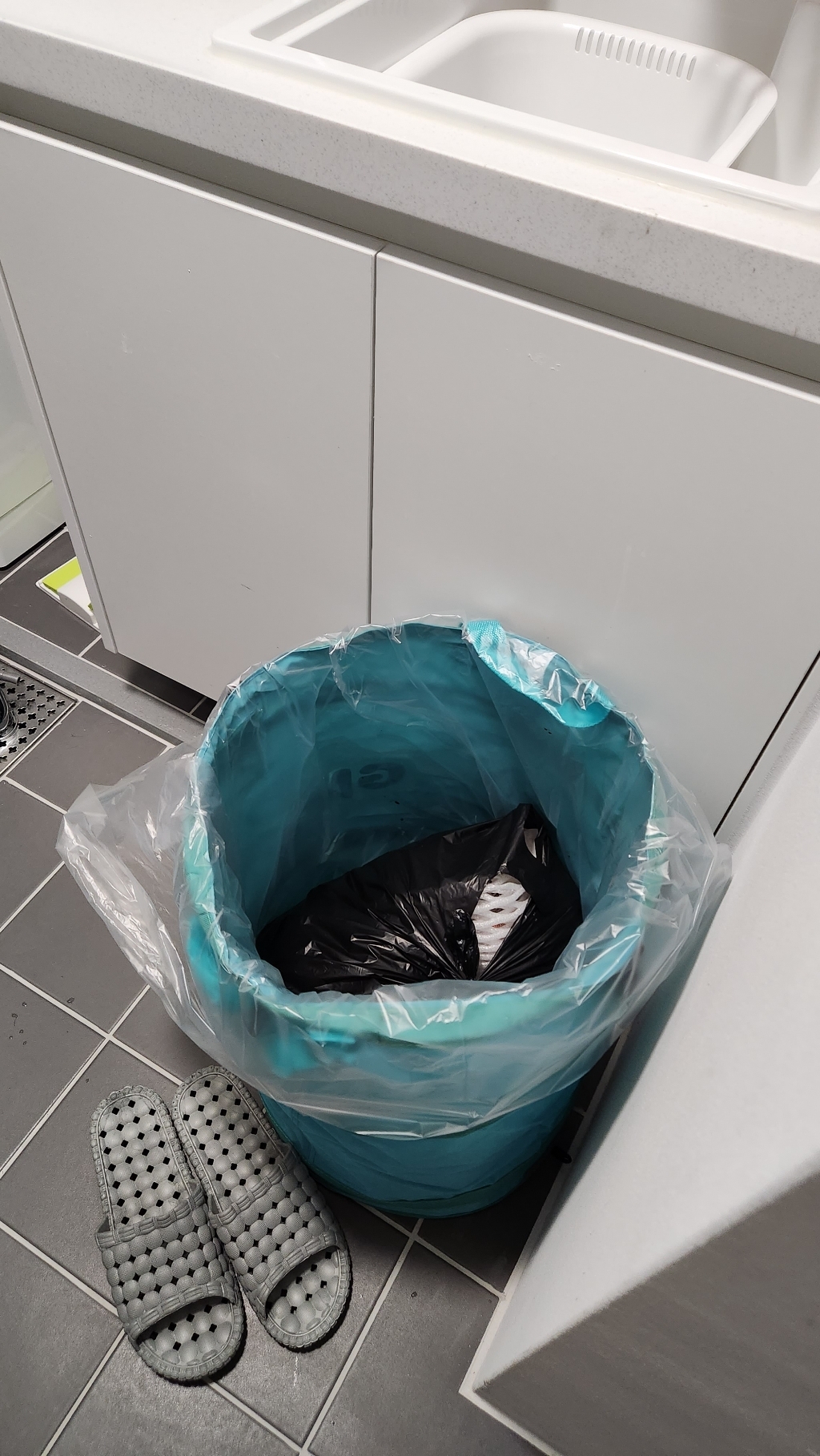 기본에 끈이 있어 편리한 향기 톡톡 재활용봉투 재활용 멀티바스켓