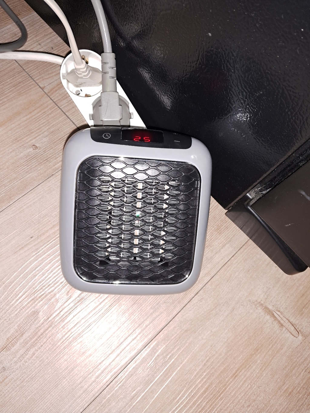 가정용 HANDY HEATER 벽걸이히터 미니온풍기 난로 캠핑 사무실미니히터