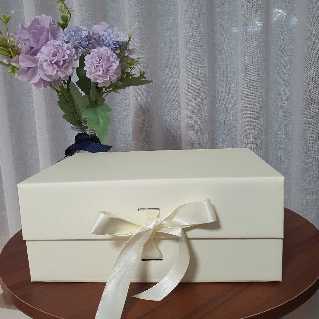리빙앤도 고급 리본매듭 기프트박스