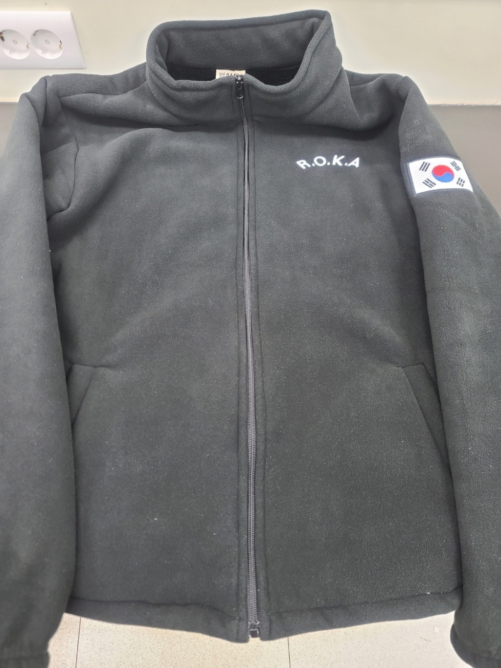 메이크잇 ROKA 로카 군용 방한 보아털 자수후리스 블랙