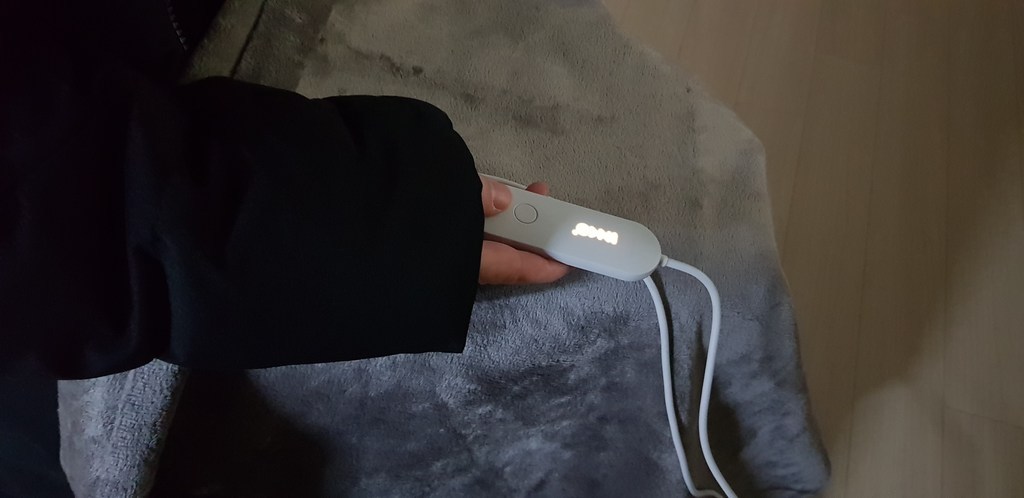 잉코 극세사 양면발열 휴대용 전기담요 I-1050