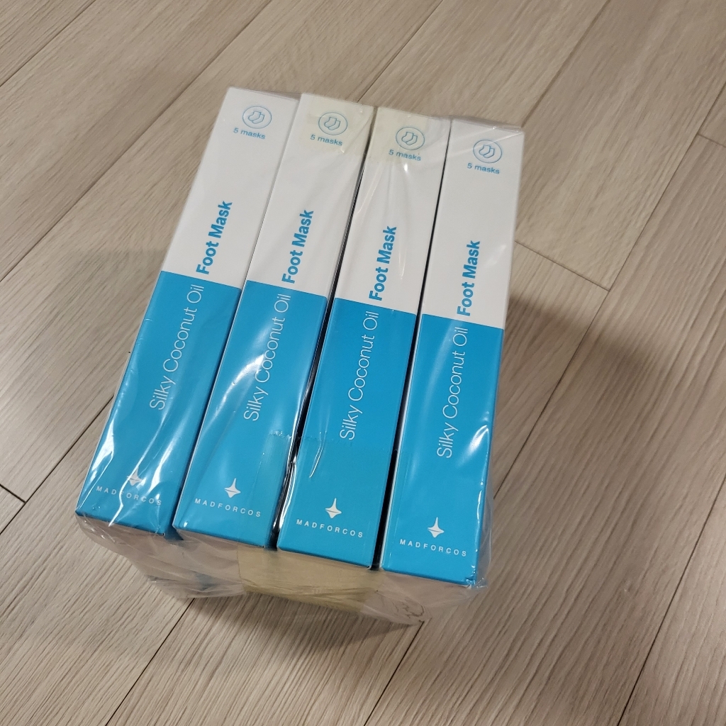 매드포코스 촉촉한 실키 코코넛 오일 풋마스크