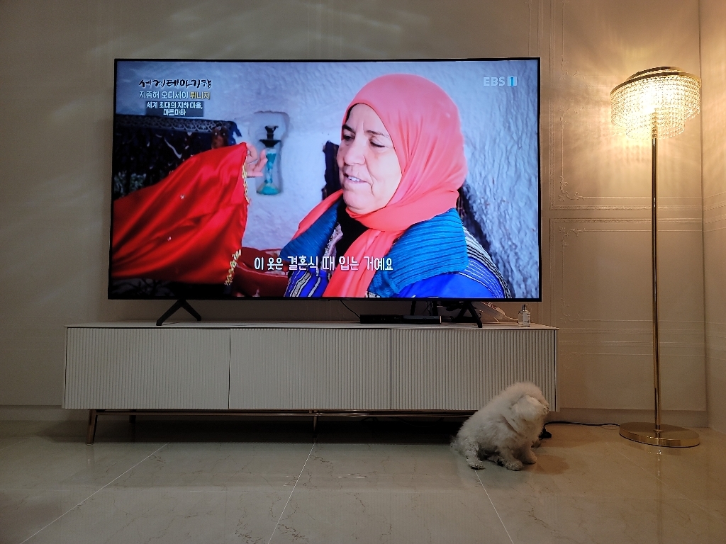 삼성 85인치 크리스탈 UHD 4K 스마트 ED TV 스탠드무료배송설치 유튜브 넷플릭스 디즈니
