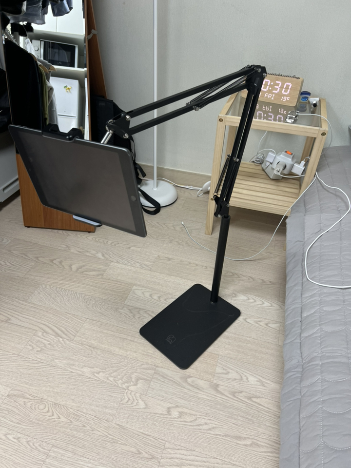 코끼리리빙 접이식 핸드폰 태블릿 거치대 2세대 중