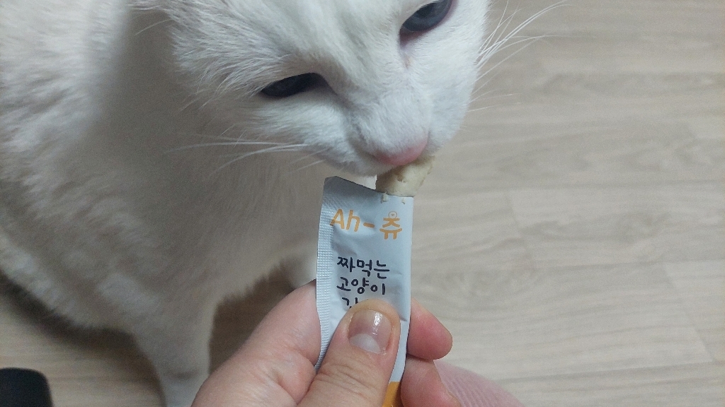 아츄 헤어볼 방지 짜먹는 츄르 고양이간식 3가지맛 90p, 1팩, 1.35kg, 연어 30p + 닭고기 30p + 참치 30p