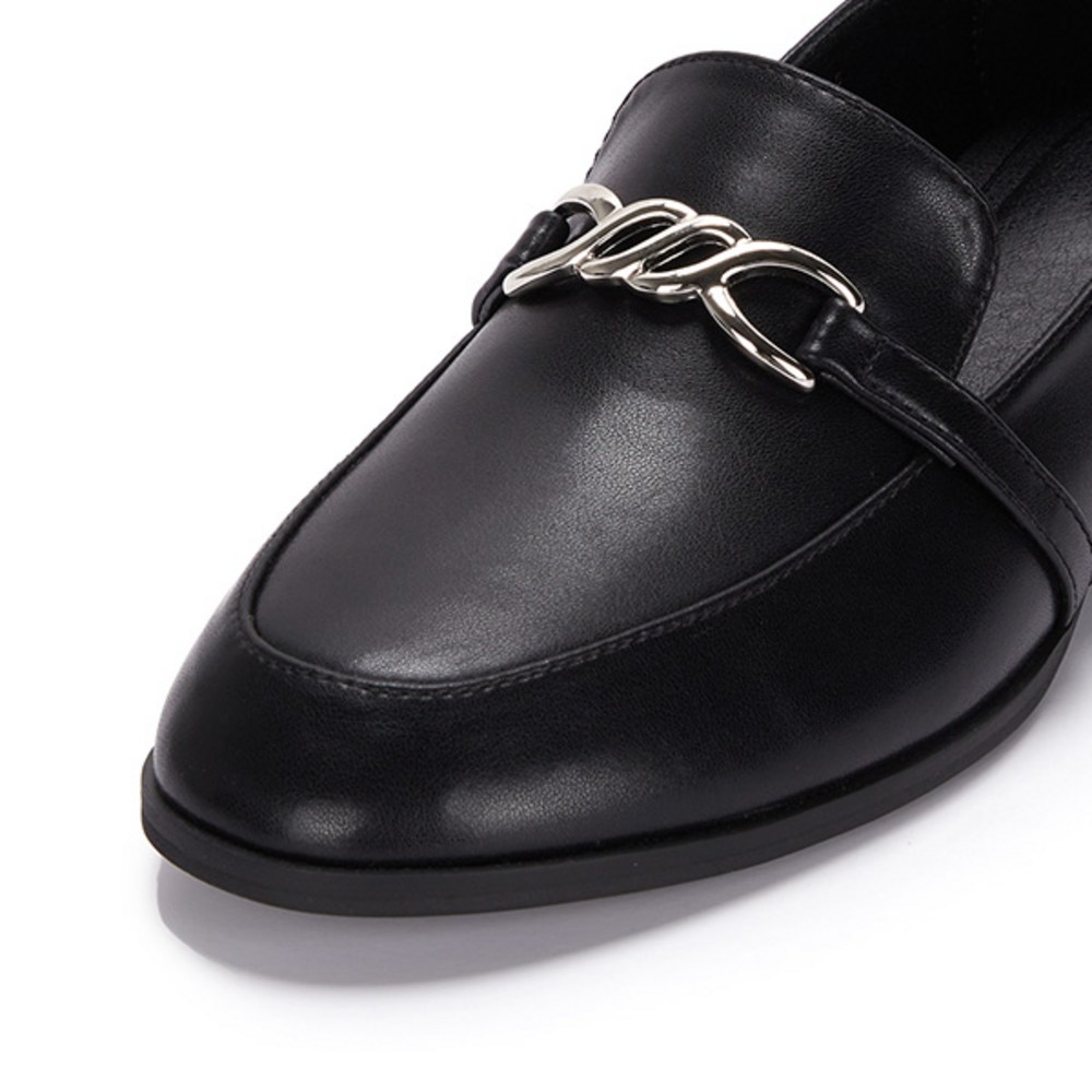 세련된 발걸음을 위한 엠.무크 란타나 블랙 로퍼, 지금 바로 만나보세요!