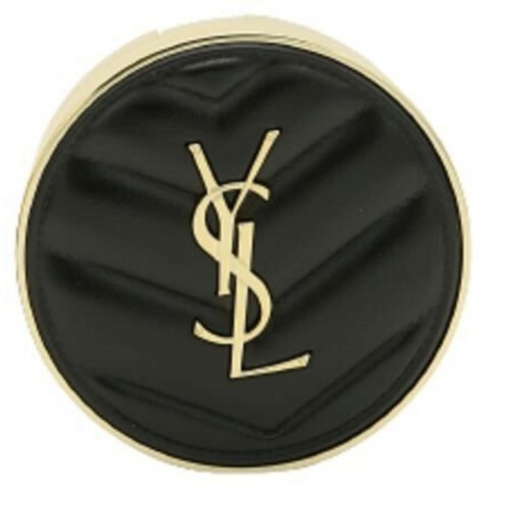 모든 순간을 특별하게 만들어주는 입생로랑 쿠션