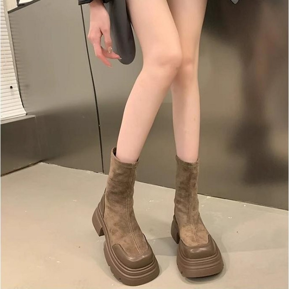 스타일과 실용성을 모두 갖춘 ANYOU 앵글부츠, 놓칠 수 없는 파격 할인!