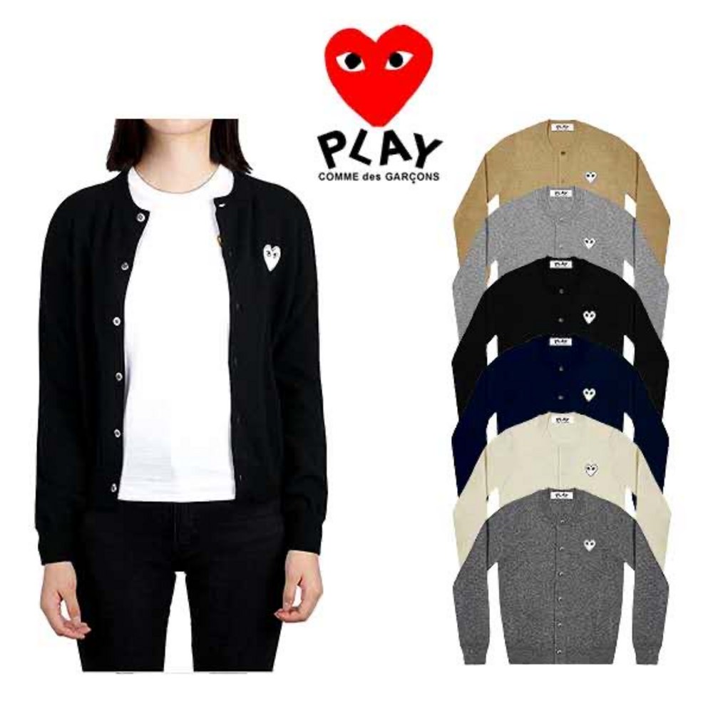 섬세한 감성을 담은 꼼데가르송 여성 화이트 와펜 가디건으로 당신의 스타일을 완성하세요.