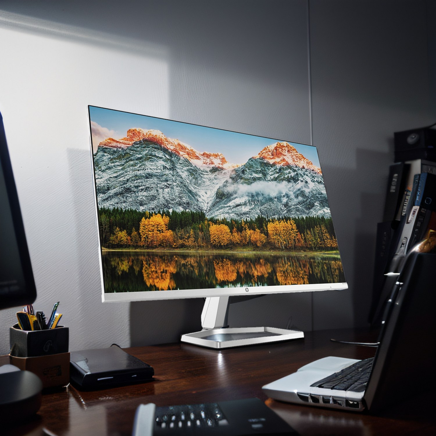 최고의 성능과 디자인을 갖춘 HP FHD 울트라 슬림 모니터