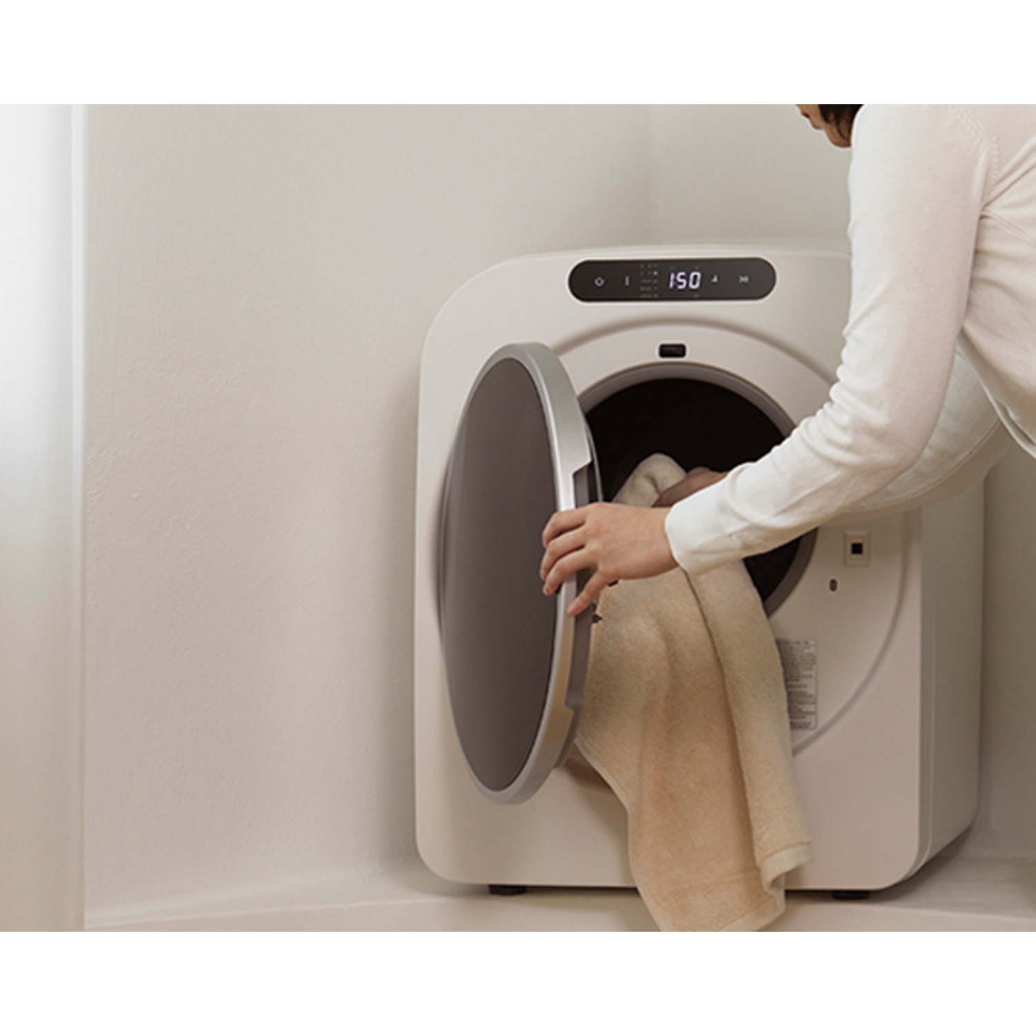 작은 공간에서 편리하게 사용하는 미닉스 미니건조기 PRO 3kg