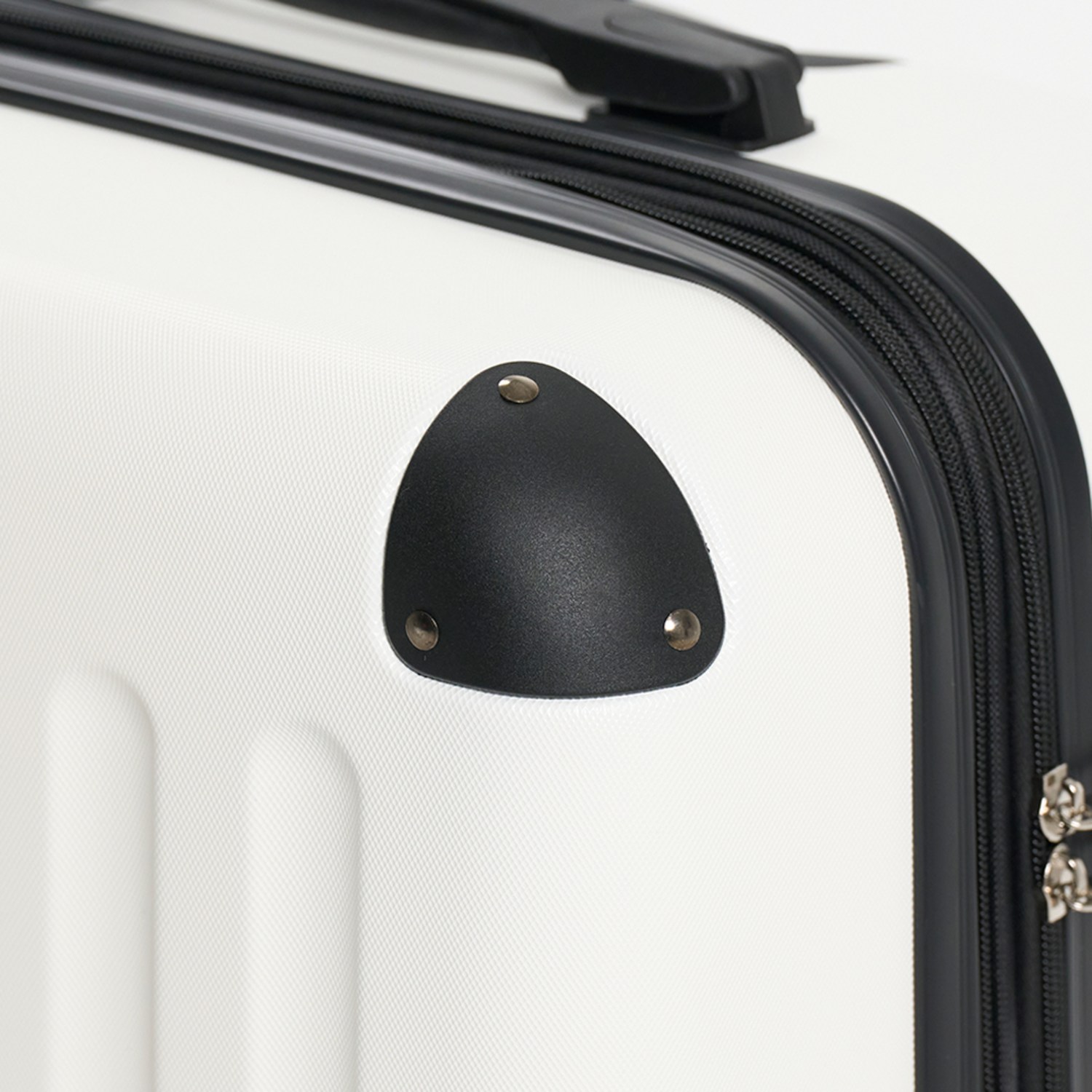 실용성과 스타일이 조화로운 여행용 캐리어