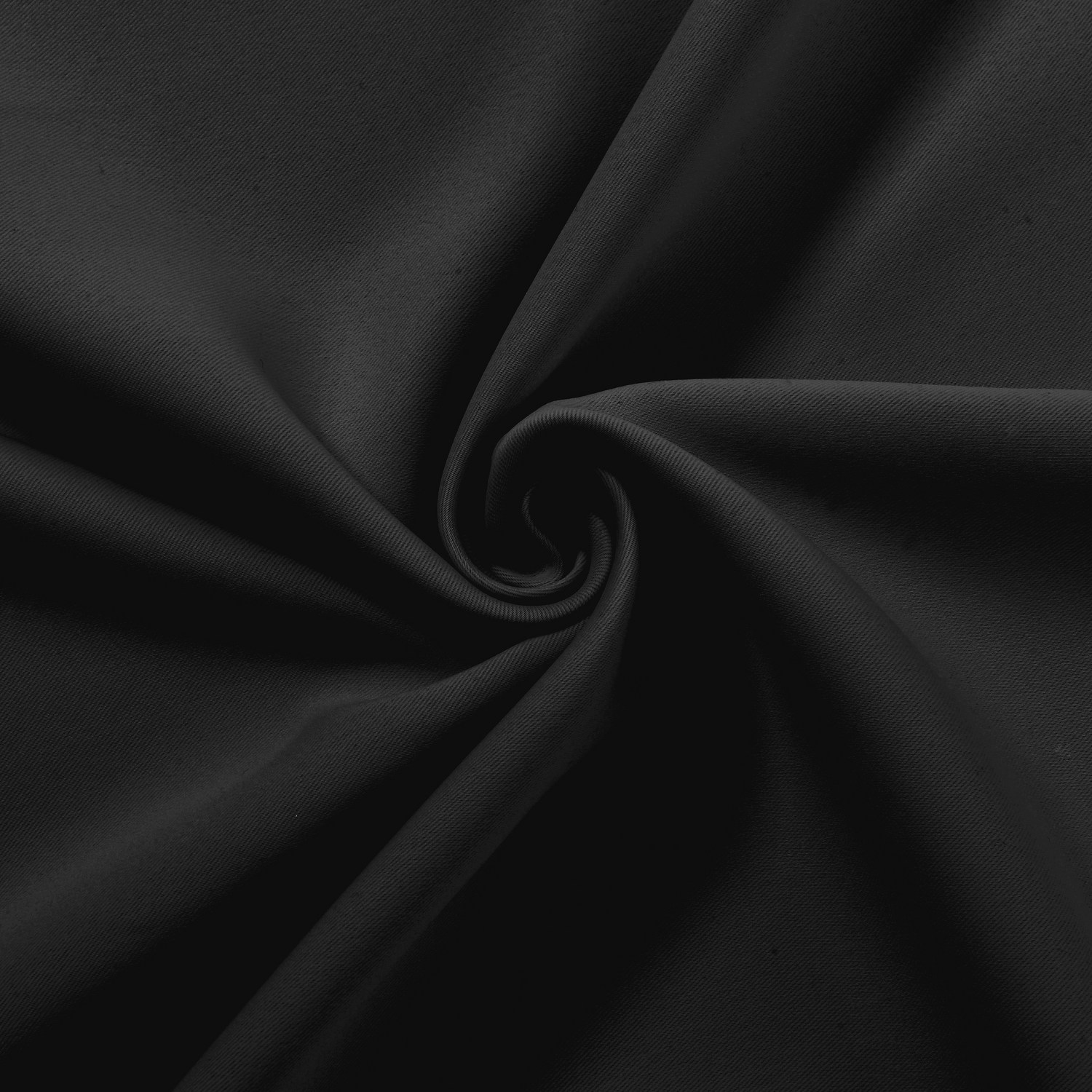 아늑함과 품격을 더하는 암막 커튼