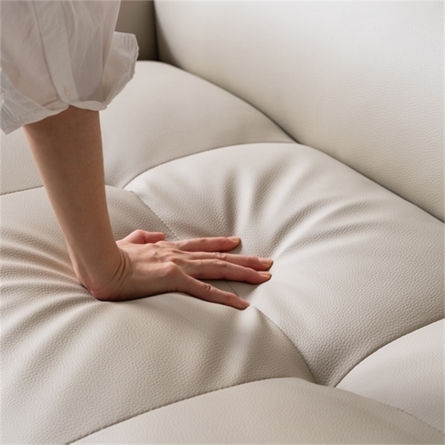 스타일과 편안함을 동시에 제공하는 소파