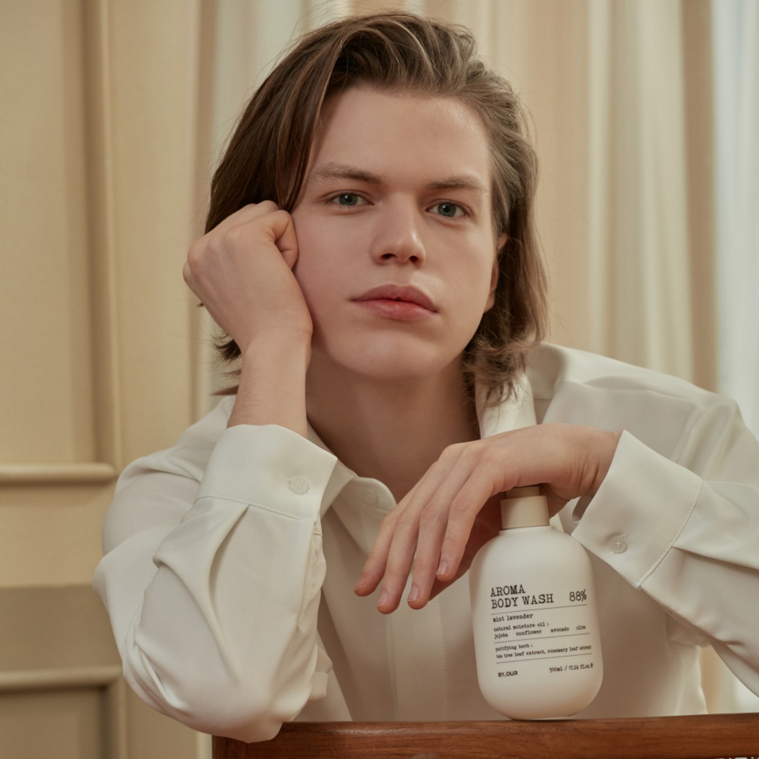 모든 피부 타입에 상쾌함과 보습을 선사하는 바이아우어 아로마 약산성 퍼퓸 바디워시