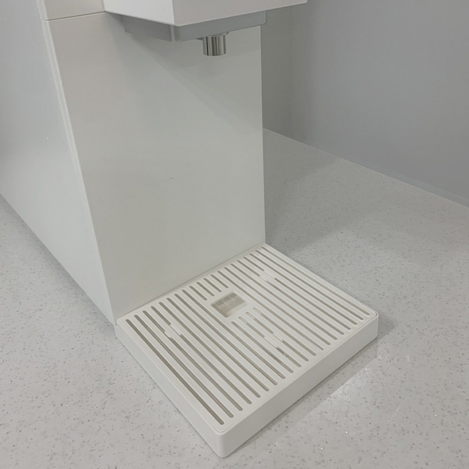 오브제컬렉션 정수기에 완벽하게 어울리는 컵받침 트레이로 주방을 더욱 아름답고 편리하게!