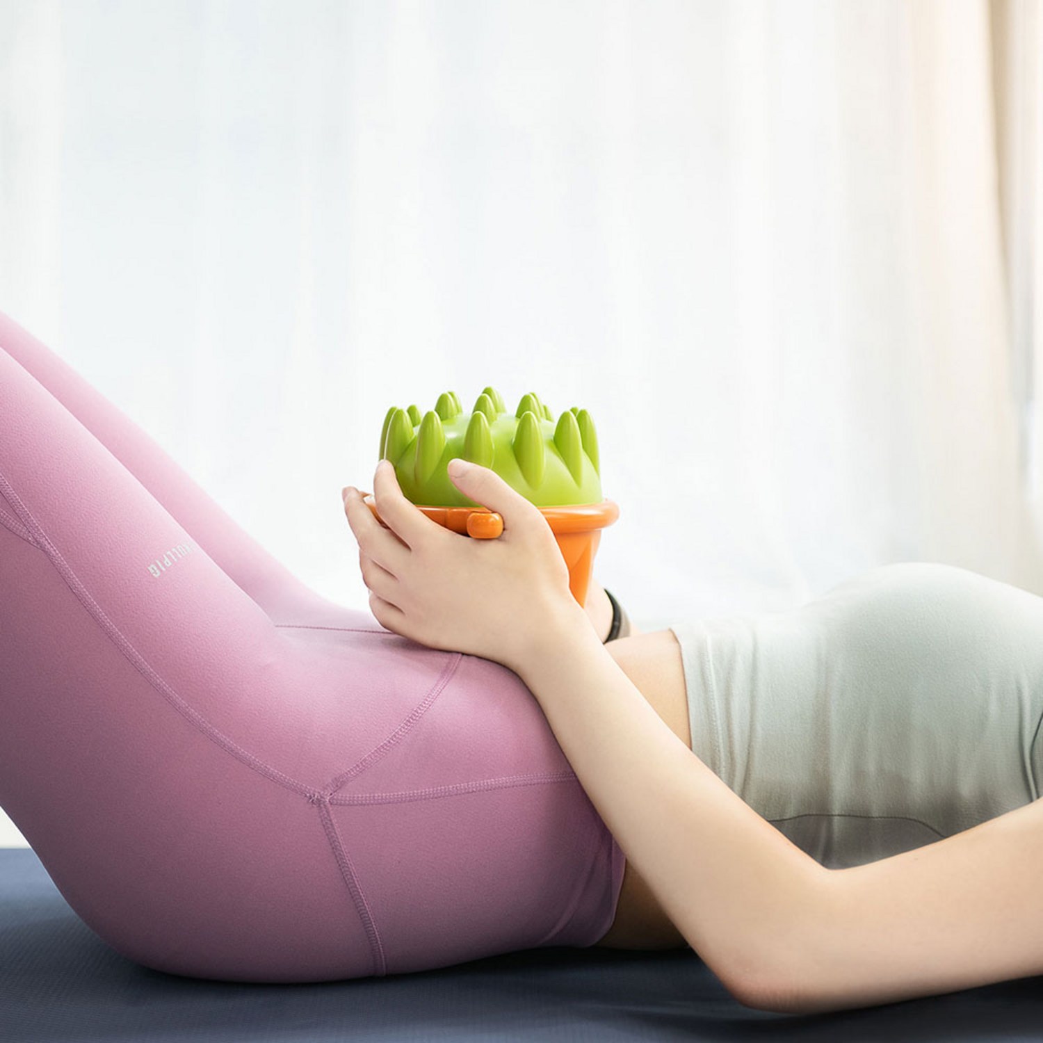 깊이 있는 배 마사지로 건강을 지키세요