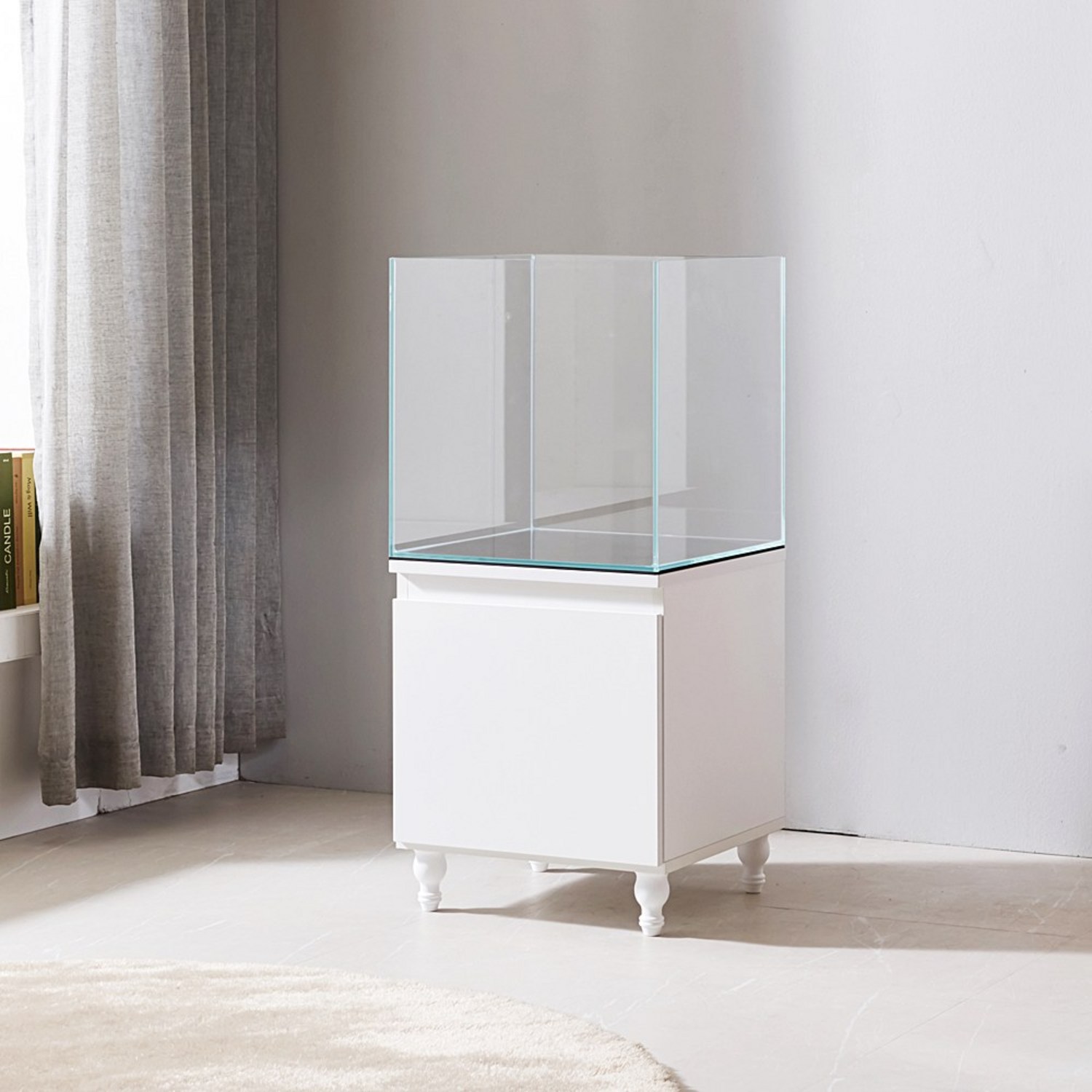 작고 귀여운 어항을 위한 세련된 하이그로시 50 어항 받침대