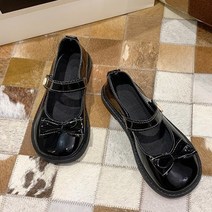 둥글 실루엣 리본 단화 무광