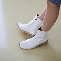 스퀘어 절개 기본 앵클부츠 5cm fr7143