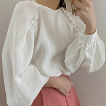 비비에모 샤랄 숄더 프릴 블라우스 01011