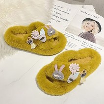 여성용 올망졸망 단추 토끼 장식 퍼 슬리퍼