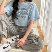 시크블랙 여성용 박라운 박시 영문 프린팅 크롭 반팔티 cpt12143k32