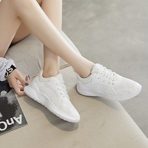 로이어 여성용 가벼운 데일리 발편한 메쉬 운동화