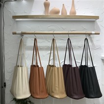 유레타 라이트 가죽 플리츠 주름 셔링 숄더백 685(파우치증정)