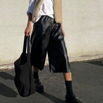 레디 트랜디 레더 7부 팬츠 블랙