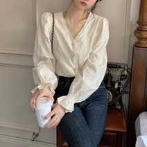 이지핏 봄옷 자수블라우스 레이스 러플블라우스 데일리옷 면접용블라우스 가을블라우스 여성가을블라우스 여자정장블라우스 하객블라우스 둥근카라블라우스 자켓형블라우스 광택블라우스 면접블라우스 실키블라우스 어깨퍼프블라우스