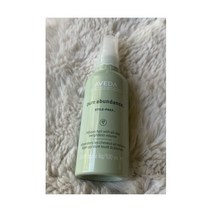 아베다 퓨어 어번던스 프렙 아베다 Pure Abundance Style Prep은 하루 종일 무중력 볼륨을 모발에 불어넣습니다.