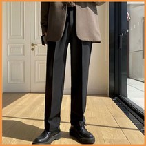 일자 팬츠 바지 슬랙스 베이직 모던 남성 데일리 추천 남자 하의 옷 의류 의상 스타일 트렌드 대학 생 남친룩 데이트 코디 외출 패션 유행 패셔니스타 미팅 소개팅 룩북 잡화 IS-PA68