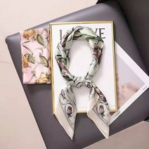 여성용 쁘띠 정사각 스카프 2개