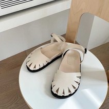 오슈 여성 유니크한 멋스러움 스트랩 로우 단화 플랫 샌들