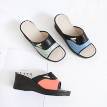 오너클랜 금색 V자 뱃지 포인팅 ㄴ자 컬러 디자인 슬리퍼