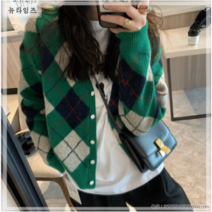 아이버리아델루체크가디건 (2컬러) 가디건 여성가디건 가을가디건 빅사이즈가디건 아우터 간절기아우터 여성아우터 가을아우터 니트가디건 니트A24