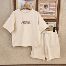 치크 23 S/S 유아 아동 키즈 토들러 남아 여아 봄 여름 신상품! 크림 색상으로 산뜻하게! 5부 기장으로 부담없이! 5부 기장 쿨 소재 반팔 티셔츠 반 바지 상하 세트