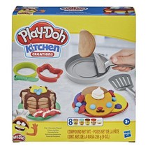 Play-Doh Kitchen Creations 플립 앤 팬케이크 플레이세트 14피스 아침 식사 만 무독성 모델링 컴파운드 색상 8개 포함