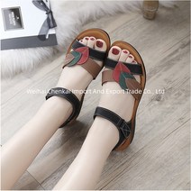 중년 노인 나뭇잎 여름샌들 미끄럼방지 부드러운가죽