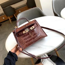 카일리 악어무늬 한독 크라프트 케일리 여성미니백 이대mini 여성작은가방