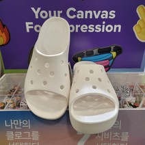 크록스 [2001아울렛중계] 굽 3cm 가볍고 편안한 클래식 플렛폼 슬라이드