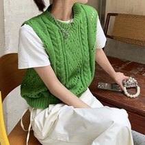 메이킹유 베스트 라운드넥 펀칭 간편코디 A826치에프니트조끼