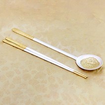 명품 전체금부 은수저 70퍼센트 93.75g, 매화학 여 82