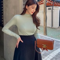 드레스무드쫀쫀 텐셀 반폴라 폴라티셔츠